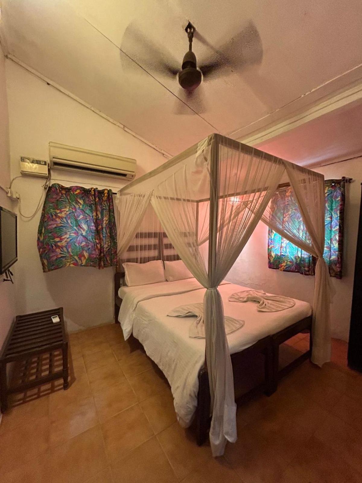Ocean View Goan Beach House Calangute Kültér fotó